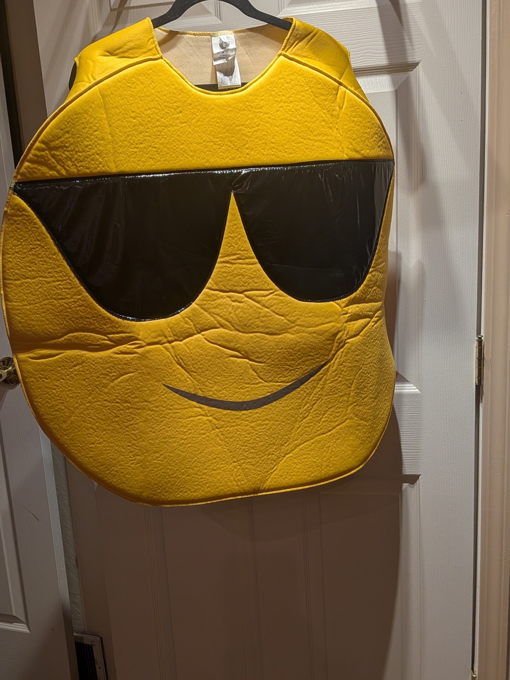 Spirit Halloween Yellow & Black Cool Sunglasses Emoji Unisex One Size Costume